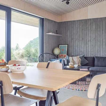 Stunning In With Kitchen *