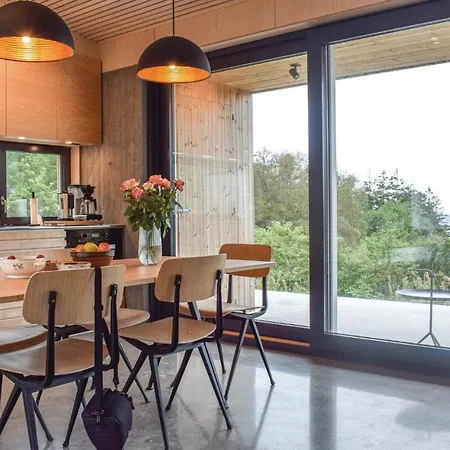 Stunning In With Kitchen * Люнгдал